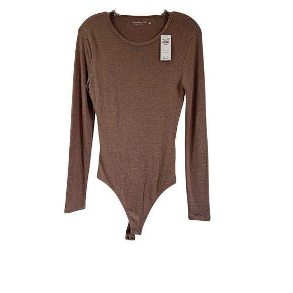 Abercrombie & Fitch Tops - Abercrombie & Fitch Women's Soft A&F Cozy Long Sleeve Tan Neutral Bodysuit Sz M